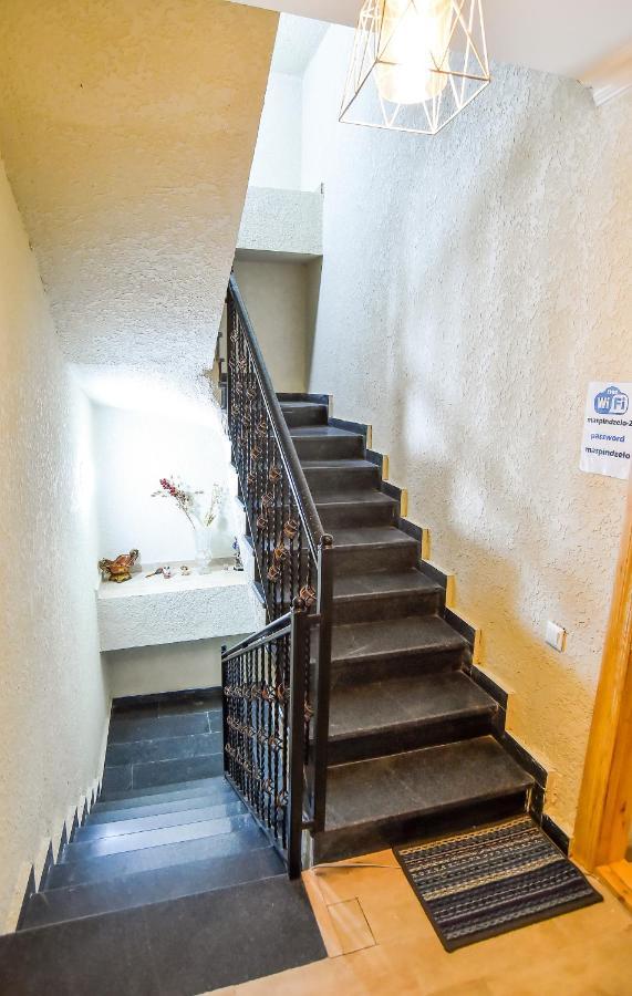 Hotel Maspindzelo Kutaiszi Kültér fotó